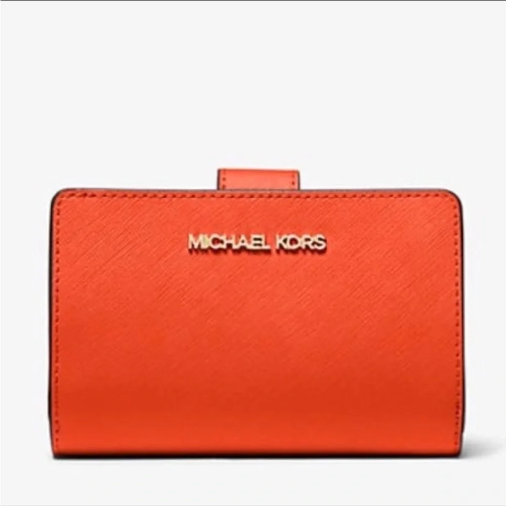 Michael Medium Crossgrain Leather Bifold Wallet Red Clay  NWT